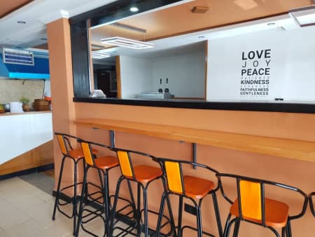 Demewez  Snack Pizza & Burger cover